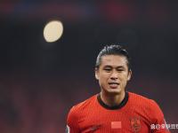 乐鱼体育官方网站-东亚杯-张玉宁失单刀国足0-2日本遭两连败