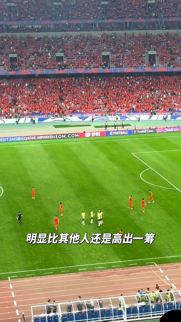赛事回顾：前场大闹那些令球迷惊叹的瞬间